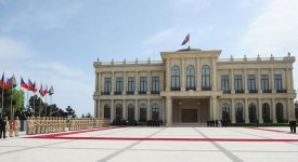 Çexiya Prezidenti Vatslav Klausun rəsmi qarşılanma mərasimi olub (FOTO)