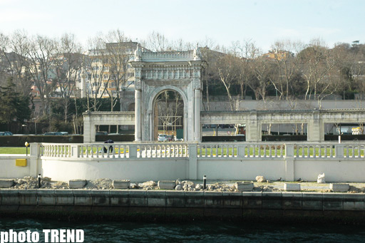 Sehrli İstanbul! Gəmi gəzintisi ilə Fatih Sultan Mehmet körpüsünün altından görünən meqapolis (FOTO)