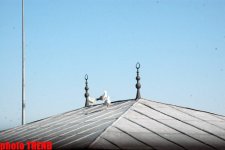 Sehrli İstanbul! Gəmi gəzintisi ilə Fatih Sultan Mehmet körpüsünün altından görünən meqapolis (FOTO)