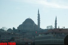 Sehrli İstanbul! Gəmi gəzintisi ilə Fatih Sultan Mehmet körpüsünün altından görünən meqapolis (FOTO)