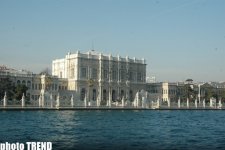 Sehrli İstanbul! Gəmi gəzintisi ilə Fatih Sultan Mehmet körpüsünün altından görünən meqapolis (FOTO)