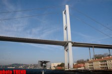 Sehrli İstanbul! Gəmi gəzintisi ilə Fatih Sultan Mehmet körpüsünün altından görünən meqapolis (FOTO)
