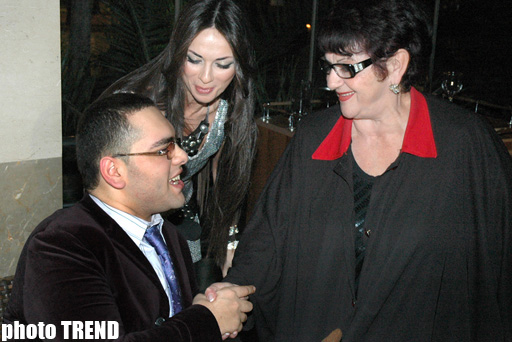 Müğənni Murad Sadıx Manana Caparidzeni seçdi (FOTO)