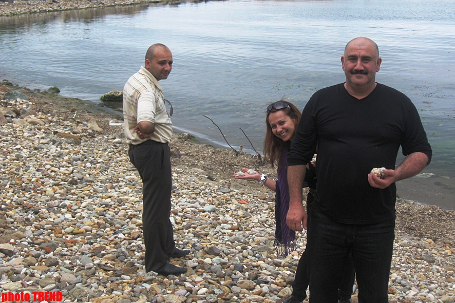 Azərbaycanlı musiqiçilər Trabzonda Türkiyənin idman nazirini necə heyrətləndirdilər? (FOTO)