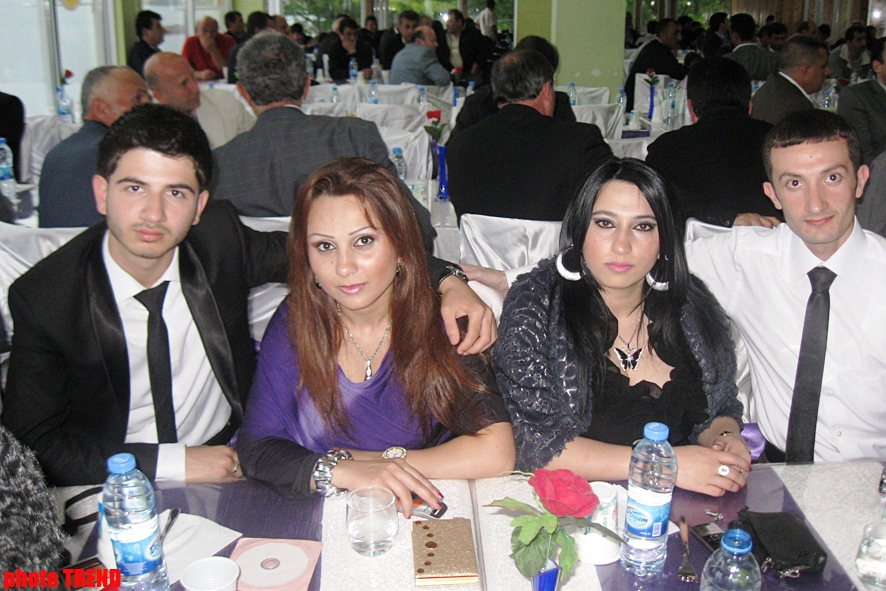 Azərbaycanlı musiqiçilər Trabzonda Türkiyənin idman nazirini necə heyrətləndirdilər? (FOTO)