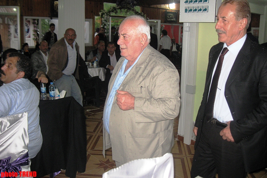 Azərbaycanlı musiqiçilər Trabzonda Türkiyənin idman nazirini necə heyrətləndirdilər? (FOTO)
