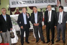 Azərbaycanlı musiqiçilər Trabzonda Türkiyənin idman nazirini necə heyrətləndirdilər? (FOTO)