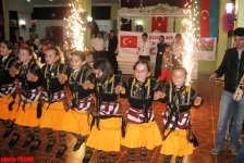 Azərbaycanlı musiqiçilər Trabzonda Türkiyənin idman nazirini necə heyrətləndirdilər? (FOTO)