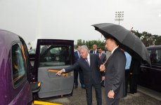 Azərbaycan Prezidenti Bakıya gətirilmiş yeni avtomobillərə baxış keçirib (FOTO)