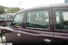 London Taxi TX4 avtomobillərinin birinci partiyası Bakıya gətirilib (FOTO)
