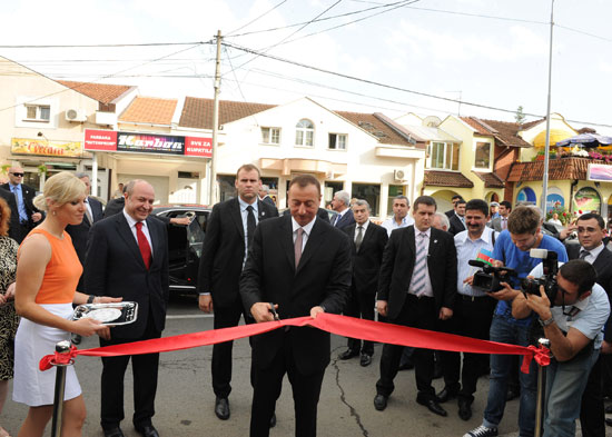 İlham Əliyev Azərbaycanın Serbiyadakı səfirliyinin açılışında iştirak edib (FOTO)