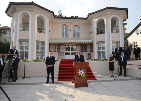 İlham Əliyev Azərbaycanın Serbiyadakı səfirliyinin açılışında iştirak edib (FOTO)