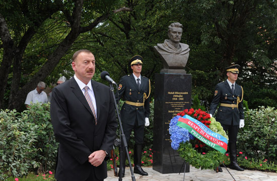 Azərbaycan Prezidenti Sloveniyanın Novo Qoritsa şəhərində Mehdi Hüseynzadənin memorialını ziyarət edib (FOTO)