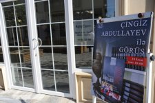 ADA Kitab Mərkəzində yazıçı Çingiz Abdullayevlə oxucuların görüşü keçirilib (FOTO)
