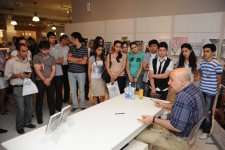 ADA Kitab Mərkəzində yazıçı Çingiz Abdullayevlə oxucuların görüşü keçirilib (FOTO)