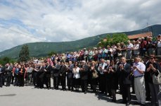 Azərbaycan Prezidenti Sloveniyanın Novo Qoritsa şəhərində Mehdi Hüseynzadənin memorialını ziyarət edib (FOTO)