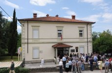 Azərbaycan Prezidenti Sloveniyanın Novo Qoritsa şəhərində Mehdi Hüseynzadənin memorialını ziyarət edib (FOTO)