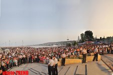 Bakıda Milli Qurtuluş günü ilə bağlı konsert proqramı və atəşfəşanlıq düzənlənib (FOTOSESSİYA)