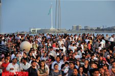 Bakıda Milli Qurtuluş günü ilə bağlı konsert proqramı və atəşfəşanlıq düzənlənib (FOTOSESSİYA)