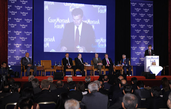 Prezident İlham Əliyev: Azərbaycan mədəniyyətlərarası dialoqda mühüm rol oynayır (ƏLAVƏ OLUNUB)(FOTO)