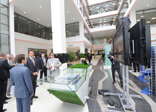 Azərbaycan Prezidenti Kazanda "İT-Park" - yüksək texnologiyalar parkı ilə tanış olub (FOTO)