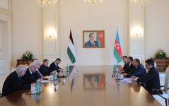 Azərbaycan və Fələstin prezidentlərinin geniş tərkibdə görüşü olub (FOTO) (ƏLAVƏ OLUNUB)