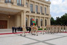 Azərbaycana rəsmi səfərə gələn Fələstin Prezidentinin rəsmi qarşılanma mərasimi olub (FOTO)