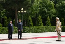Azərbaycana rəsmi səfərə gələn Fələstin Prezidentinin rəsmi qarşılanma mərasimi olub (FOTO)