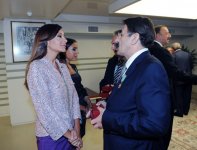 Azərbaycan Prezidenti bir qrup ictimai xadimə "Dostluq" ordenini və "Tərəqqi" medalını təqdim edib (FOTO)