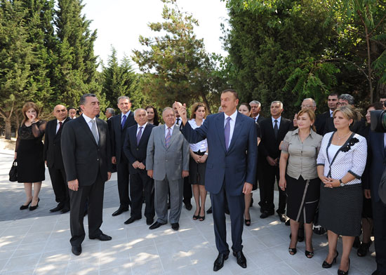 Prezident İlham Əliyev: Sumqayıt paytaxt standartlarına tam şəkildə uyğunlaşdırılmalıdır (FOTO)