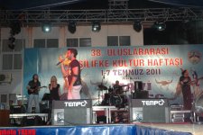 Səhnədən ayrı düşsəm, ölərəm - türk pop-ulduzu Gökhan Özen (FOTO)