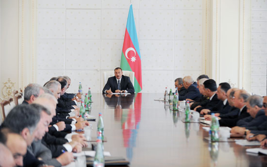 Azərbaycanın ümumi inkişafı altı ayda çox  dinamik olub - Prezident İlham Əliyev (ƏLAVƏ OLUNUB) (FOTO)
