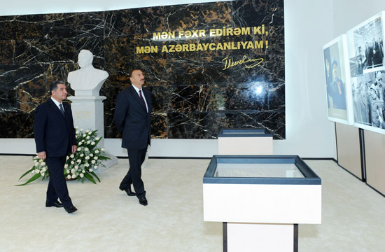 Prezident İlham Əliyev Xızıda Heydər Əliyev Mərkəzinin açılışında iştirak edib (FOTO)