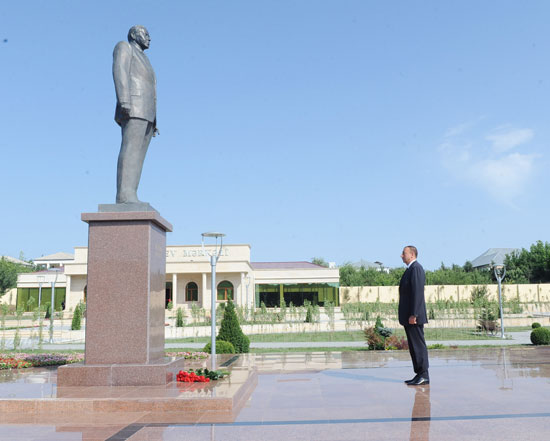 Prezident İlham Əliyev Xızıda Heydər Əliyev Mərkəzinin açılışında iştirak edib (FOTO)