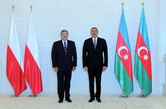 Azərbaycanda səfərdə olan Polşa Prezidentinin rəsmi qarşılanma mərasimi olub (FOTO)