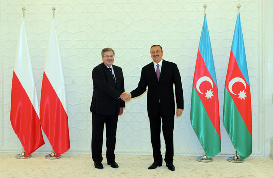 Azərbaycanda səfərdə olan Polşa Prezidentinin rəsmi qarşılanma mərasimi olub (FOTO)