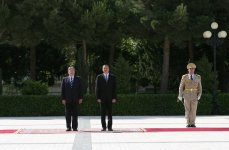 Azərbaycanda səfərdə olan Polşa Prezidentinin rəsmi qarşılanma mərasimi olub (FOTO)