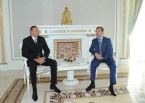 Azərbaycan və Rusiya prezidentləri Dağlıq Qarabağ nizamlamasını və iqtisadi problemləri müzakirə edirlər (FOTO)