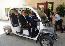 Azərbaycan və Rusiya prezidentləri Dağlıq Qarabağ nizamlamasını və iqtisadi problemləri müzakirə edirlər (FOTO)