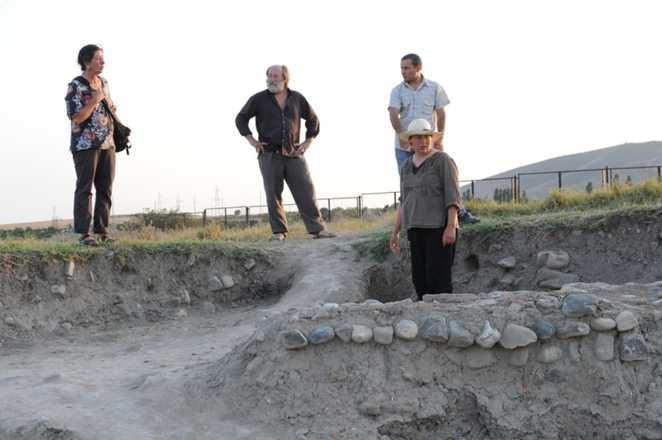 Arxeoloqlar Azərbaycanın Qəbələ rayonunda tarixi əşyalar aşkarlayıblar (FOTO)