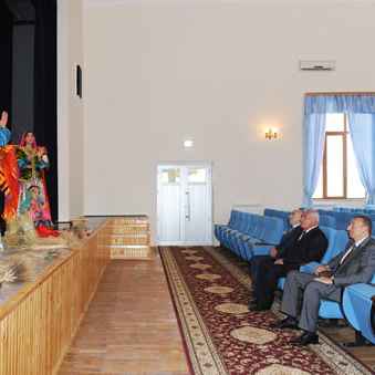 Prezident İlham Əliyev Şabran Mədəniyyət Sarayı ilə tanış olub (FOTO)