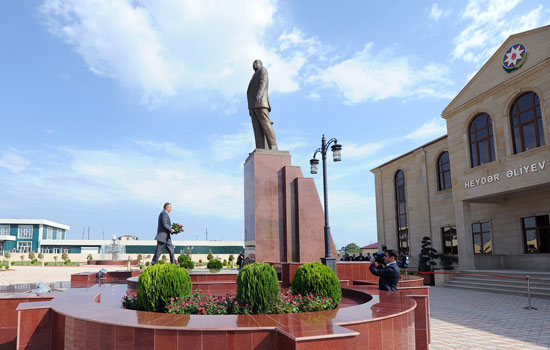 Azərbaycan Prezidenti İlham Əliyev Siyəzəndə Heydər Əliyev Mərkəzinin açılışında iştirak edib (ƏLAVƏ OLUNUB) (FOTO)