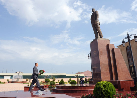 Azərbaycan Prezidenti İlham Əliyev Siyəzəndə Heydər Əliyev Mərkəzinin açılışında iştirak edib (ƏLAVƏ OLUNUB) (FOTO)