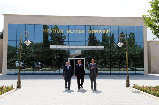 Azərbaycan Prezidenti Şabranda inşa olunmuş Heydər Əliyev Mərkəzinin açılışında iştirak edib (FOTO)