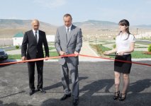 İlham Əliyev Siyəzəndə Uşaq İncəsənət Məktəbinin yeni inşa olunmuş inzibati binasının açılışında iştirak edib (FOTO)