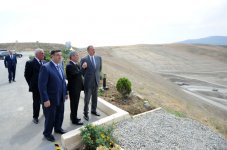 Prezident İlham Əliyev Taxtakörpü Su Anbarının su elektrik stansiyası ilə birlikdə inşa edildiyi ərazidə olmuşdur(FOTO)