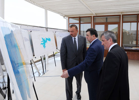Prezident İlham Əliyev Taxtakörpü Su Anbarının su elektrik stansiyası ilə birlikdə inşa edildiyi ərazidə olmuşdur(FOTO)
