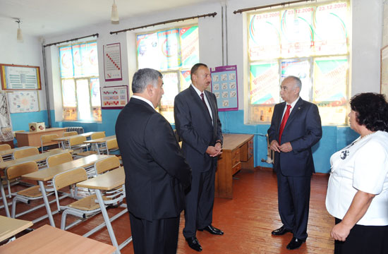 Prezident İlham Əliyev: İndi Azərbaycan dünya miqyasında maliyyə baxımından özünü çox rahat hiss edən ölkələrdəndir (ƏLAVƏ OLUNUB)(FOTO)