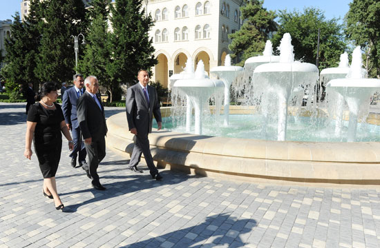 Azərbaycan Prezidenti yenidənqurmadan sonra istifadəyə verilmiş 259 nömrəli uşaq bağçasındakı şəraitlə tanış olub (FOTO)