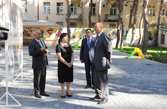 Azərbaycan Prezidenti yenidənqurmadan sonra istifadəyə verilmiş 259 nömrəli uşaq bağçasındakı şəraitlə tanış olub (FOTO)